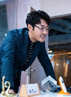 无与伦比的美丽郝辰时的扮演者介绍、是谁演的？