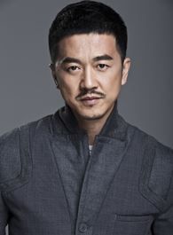 前夜成思义的扮演者介绍、是谁演的？