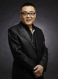 新龙门客栈贾廷的扮演者介绍、是谁演的？