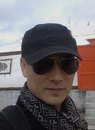 当我飞奔向你张爸爸的扮演者介绍、是谁演的？