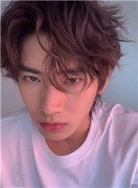 显微镜下的大明之丝绢案程远的扮演者介绍、是谁演的？