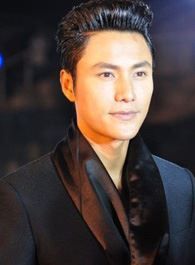 一统三国钟会的扮演者介绍、是谁演的？