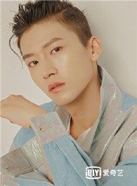 那些回不去的年少时光王征的扮演者介绍、是谁演的？