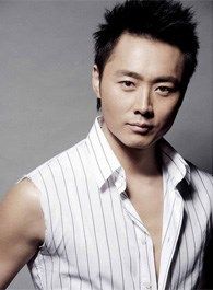 公诉刘锦江的扮演者介绍、是谁演的？