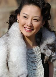 白色城堡女高中生母亲的扮演者介绍、是谁演的？