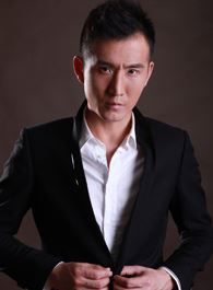 新龙门客栈有点子的扮演者介绍、是谁演的？