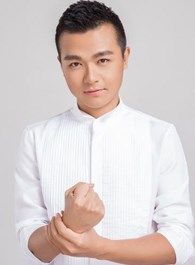 父亲的草原母亲的河莫青山的扮演者介绍、是谁演的？