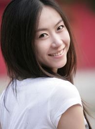 龙城江薏的扮演者介绍、是谁演的？