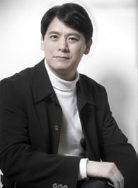 她的城高董的扮演者介绍、是谁演的？