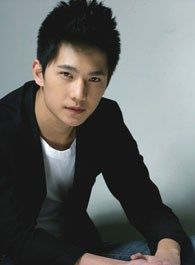 一统三国孙和的扮演者介绍、是谁演的？