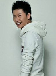 爱在青山绿水间秦学良的扮演者介绍、是谁演的？