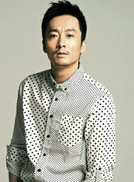 蜂巢万九的扮演者介绍、是谁演的？