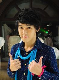 请成为我的家人郝俊的扮演者介绍、是谁演的？