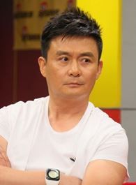 消失的十一层巨宏奇的扮演者介绍、是谁演的？