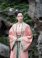 花轿喜事方小巧的扮演者介绍、是谁演的？