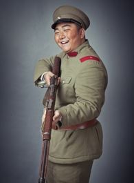 全世界都在等你们分手贾英俊/甄英俊的扮演者介绍、是谁演的？