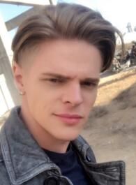 山河之影沈老板的扮演者介绍、是谁演的？