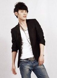 微雨燕双飞小江的扮演者介绍、是谁演的？