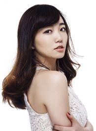 欢乐颂4余飞雪的扮演者介绍、是谁演的？