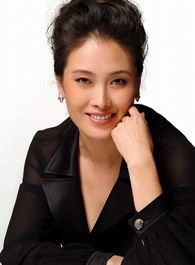 哥不是传说许母的扮演者介绍、是谁演的？