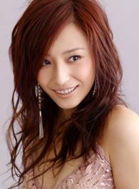 南洋女儿情 邝彩云的扮演者介绍、是谁演的？