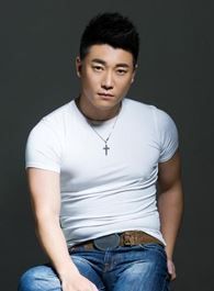 战火中的青春郑天挺的扮演者介绍、是谁演的？