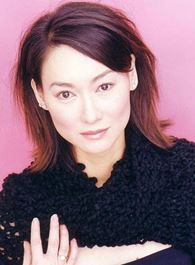 微雨燕双飞冯嫣的扮演者介绍、是谁演的？