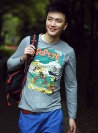 问苍茫毛泽东的扮演者介绍、是谁演的？