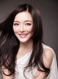 翡翠恋人桐花姐的扮演者介绍、是谁演的？