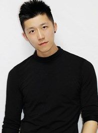 骑着鱼的猫沈钧的扮演者介绍、是谁演的？