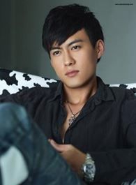 梨花朵朵开郑文轩的扮演者介绍、是谁演的？