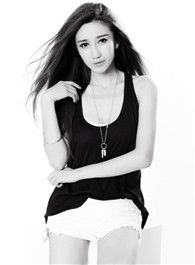 夏花阿曼的扮演者介绍、是谁演的？