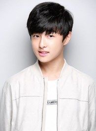 僵尸校园李清山的扮演者介绍、是谁演的？