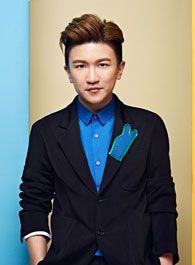 拜托了8小时主持人的扮演者介绍、是谁演的？