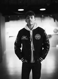 开心合伙人郝端端的扮演者介绍、是谁演的？