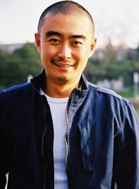 铁肩陈至东的扮演者介绍、是谁演的？