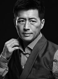 玫瑰之战裘总的扮演者介绍、是谁演的？