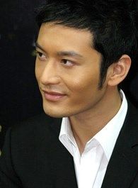 玫瑰之战丰盛的扮演者介绍、是谁演的？