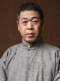 胆小鬼秦理爷爷的扮演者介绍、是谁演的？