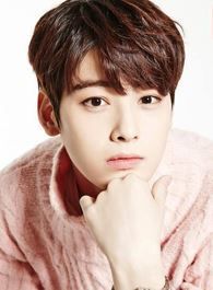 这恋爱是不可抗力张信佑的扮演者介绍、是谁演的？