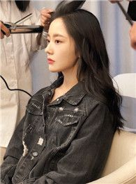 见习女探胡小蝶的扮演者介绍、是谁演的？