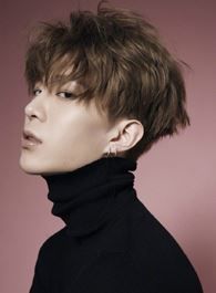 要久久爱蒋翼的扮演者介绍、是谁演的？