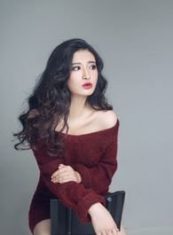 燃沙排少女龙亚的扮演者介绍、是谁演的？