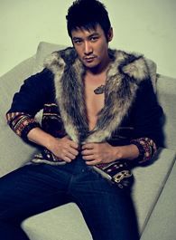 人民警察张胜利的扮演者介绍、是谁演的？