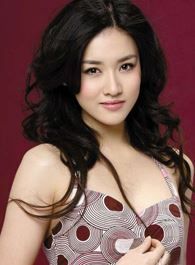 八月桂花开李美艳的扮演者介绍、是谁演的？