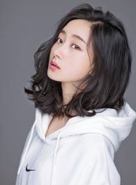 武媚娘传奇怜芝的扮演者介绍、是谁演的？