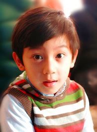 小爸爸毛多多的扮演者介绍、是谁演的？