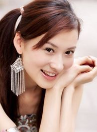 龙门镖局灵儿的扮演者介绍、是谁演的？