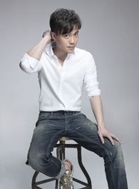 毛泽东伍二喜的扮演者介绍、是谁演的？