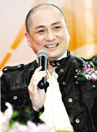 卿本佳人鲍二爷的扮演者介绍、是谁演的？